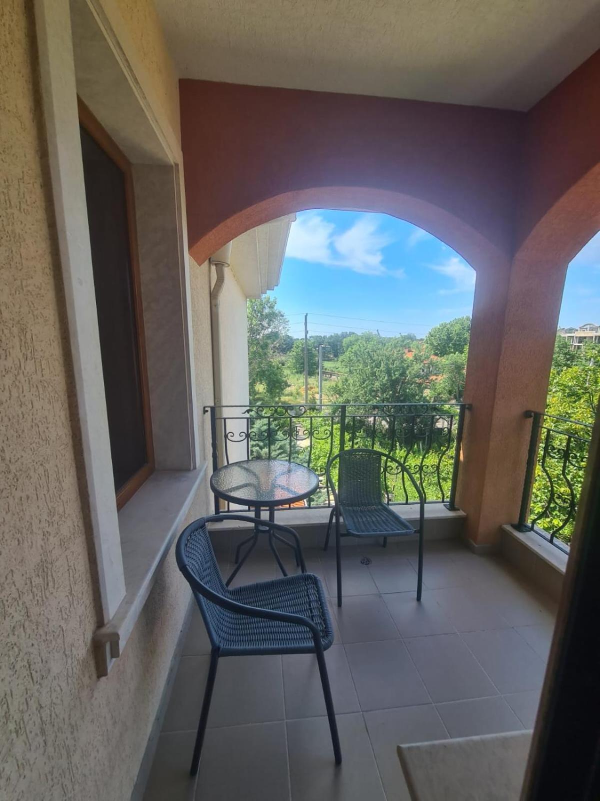 Villa B&B Варна Екстер'єр фото